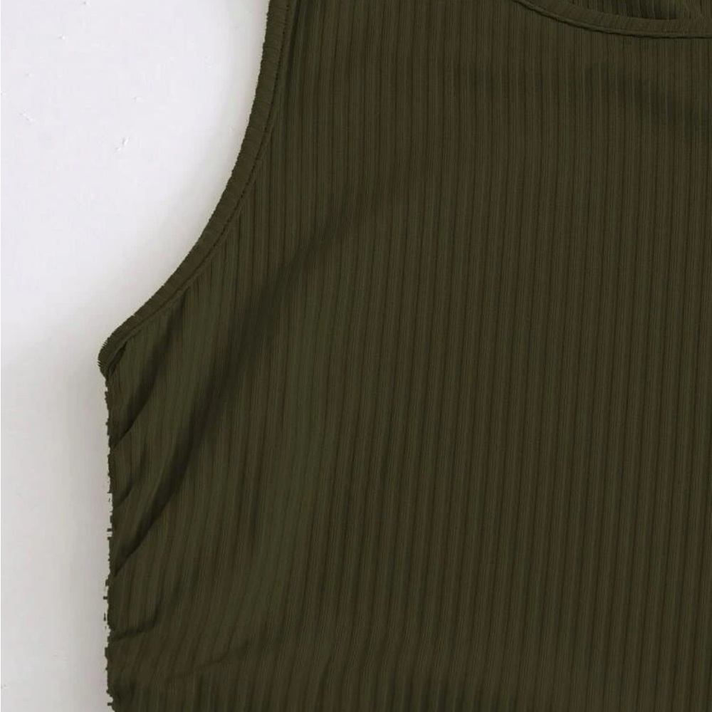 Dress - Picture 3 of 6
